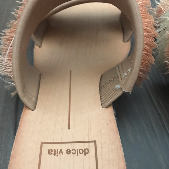 Dolce Vita Haya Fringe Sandal - Picture 4 of 8